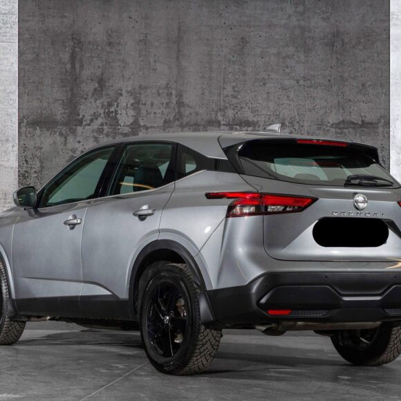 010_313418660 580x580