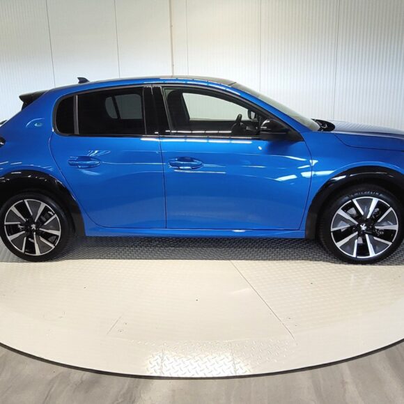 086_652846642 1 580x580