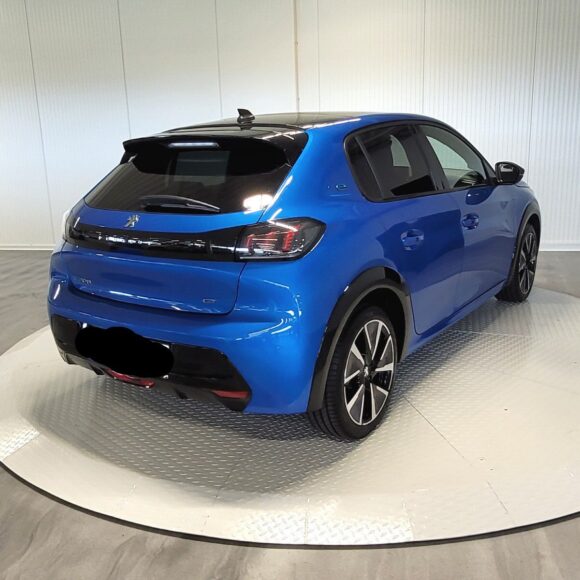 086_769187709 1 580x580