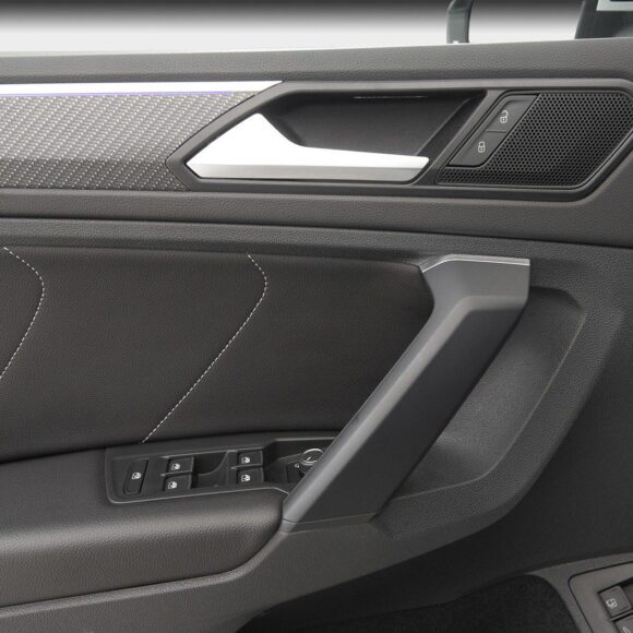 194_112949900 580x580