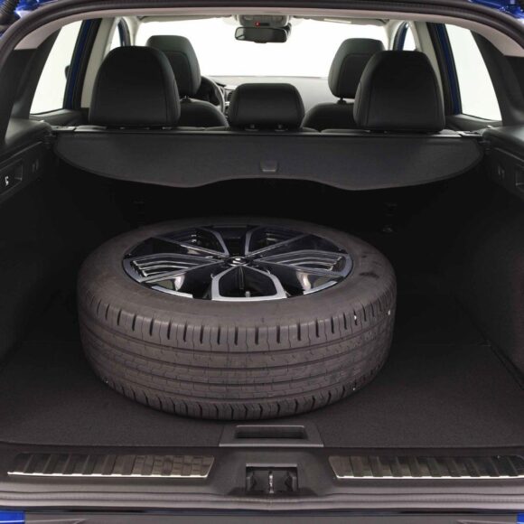 473_944598352 1 1 580x580