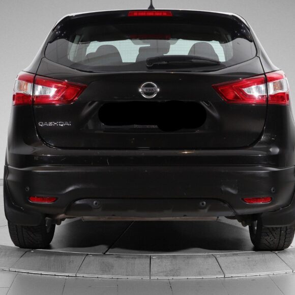 641_230159104 580x580