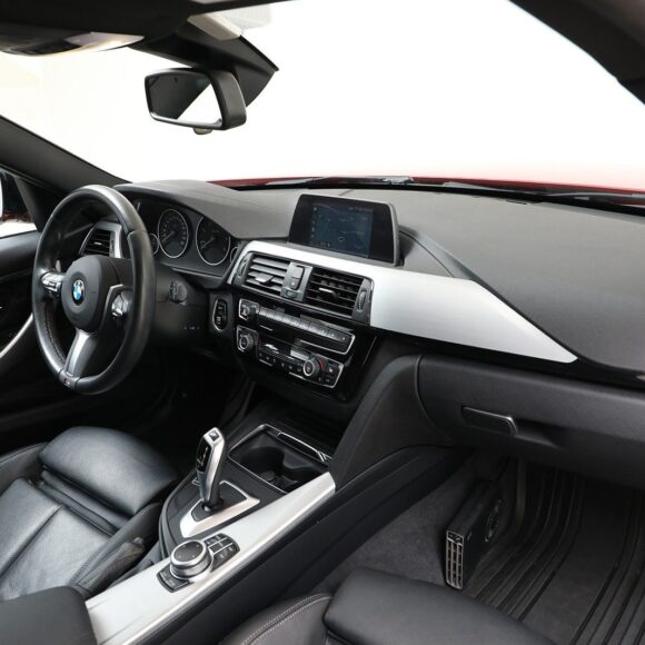 725_801772981 580x580