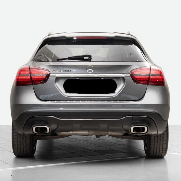 795_297554837 1 1 580x580