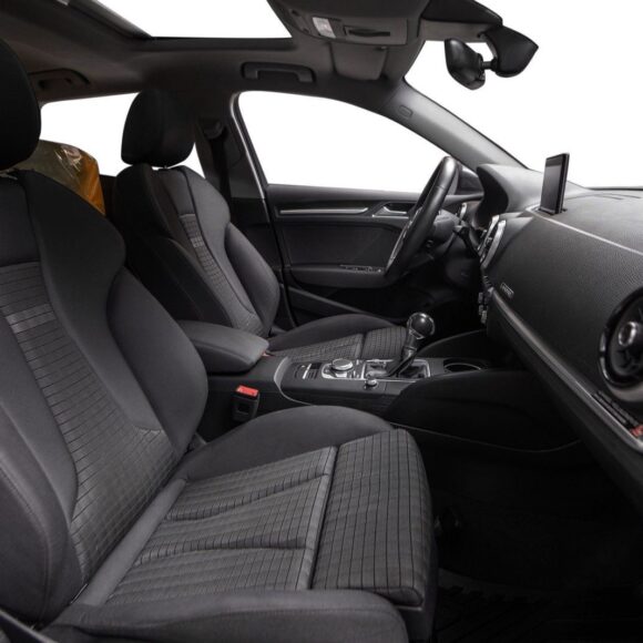 958_645441745 1 580x580