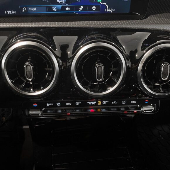 982_2115354715 1 580x580